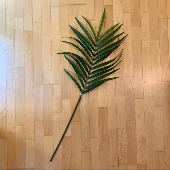 SOLD Large/ Tall Faux Palm Leaf - Picture 5 of 10